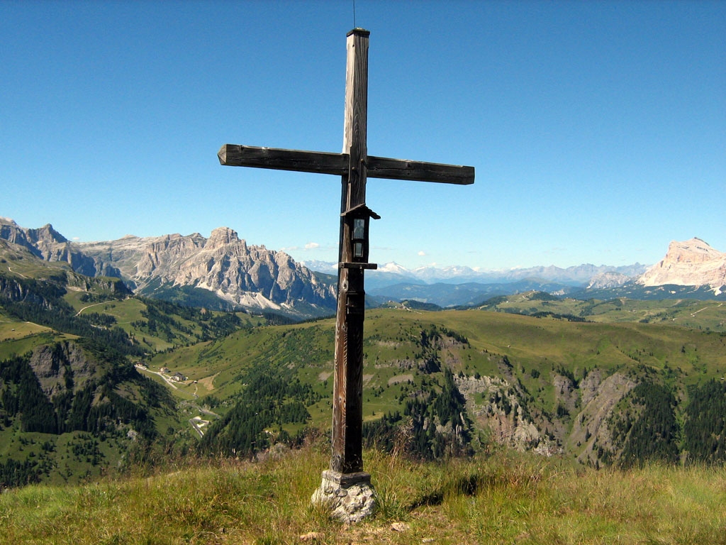 dolomites tourist office